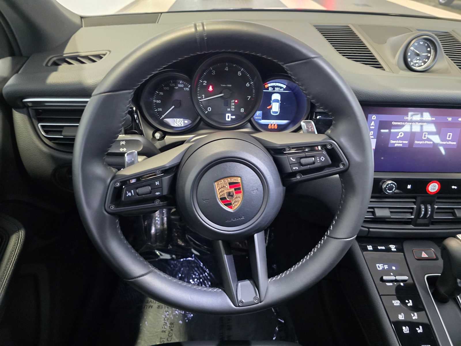 2024 Porsche Macan Base