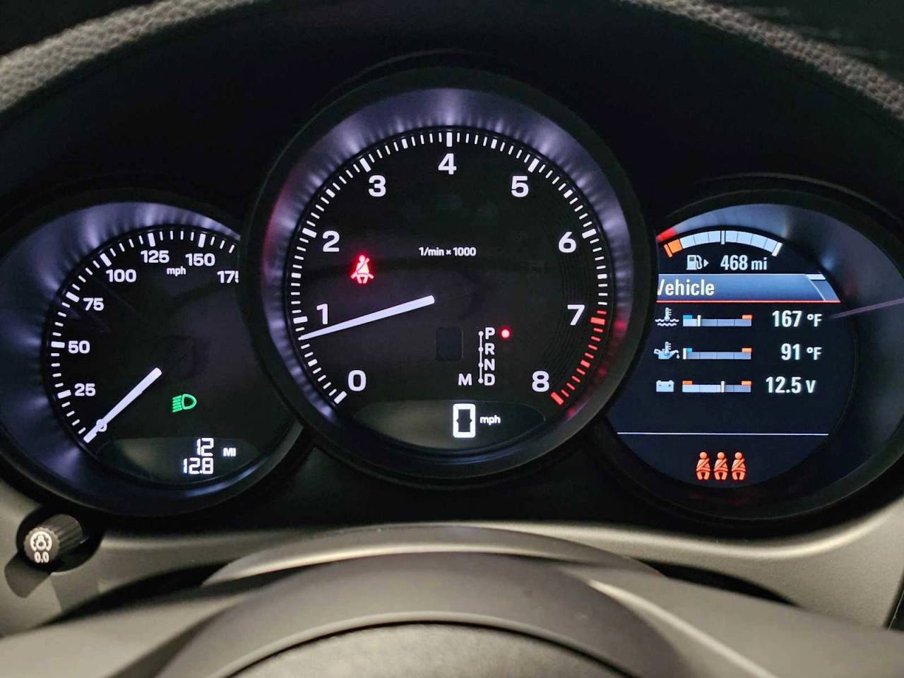 2025 Porsche Macan Base