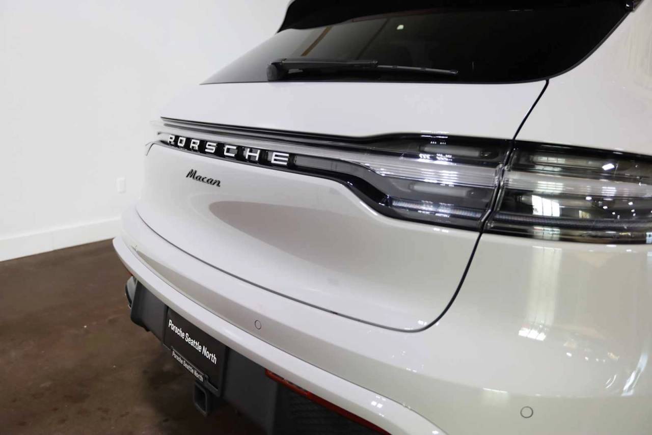 2025 Porsche Macan Macan