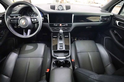 2025 Porsche Macan Macan