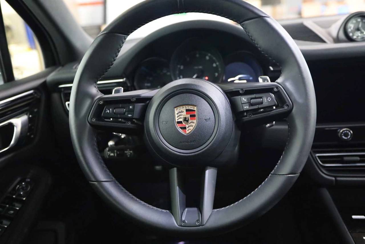 2025 Porsche Macan Macan