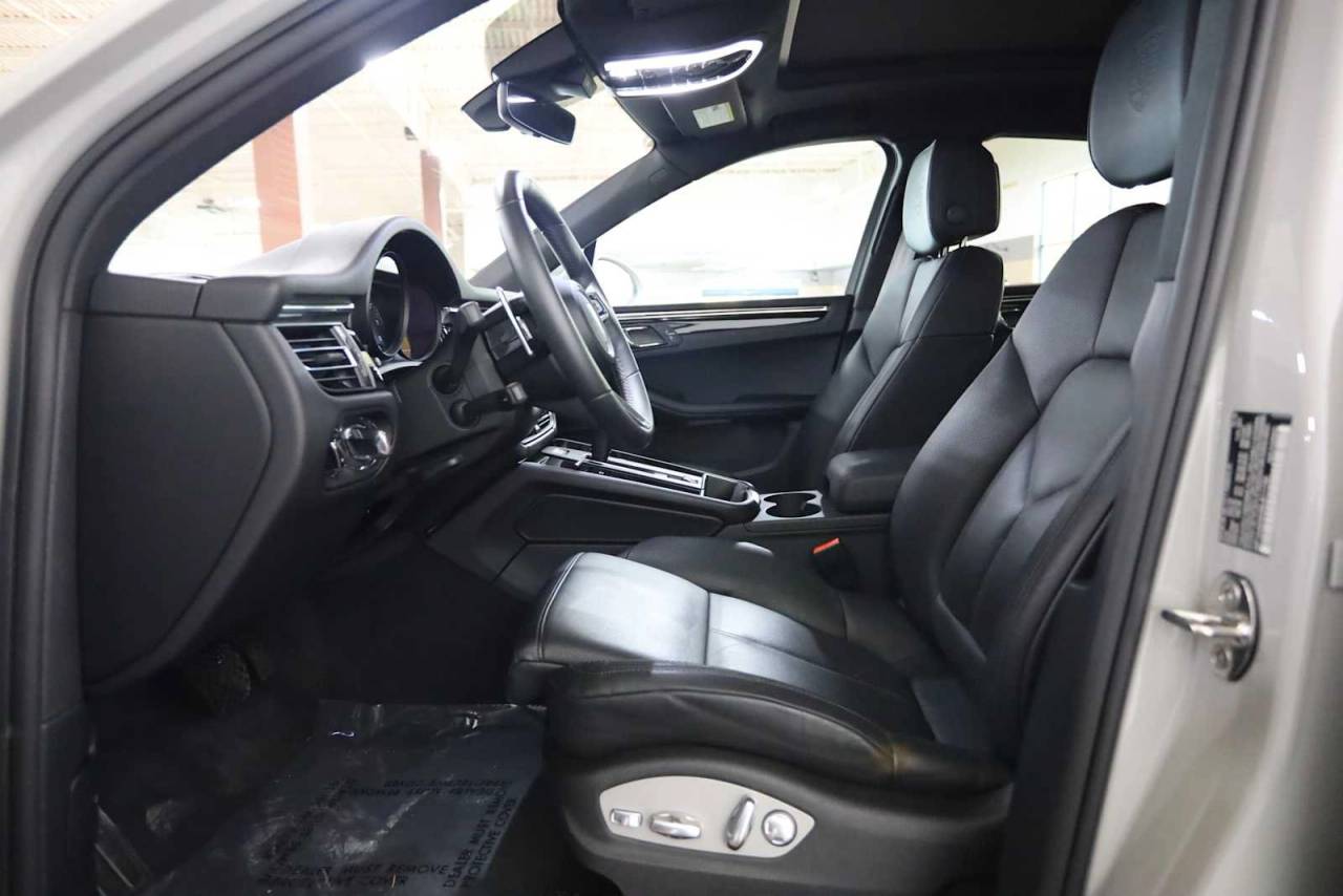 2025 Porsche Macan Macan