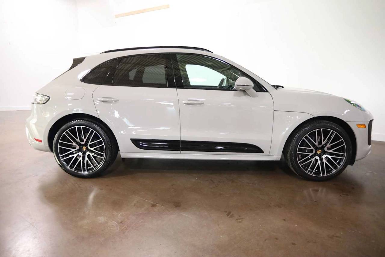 2025 Porsche Macan Macan