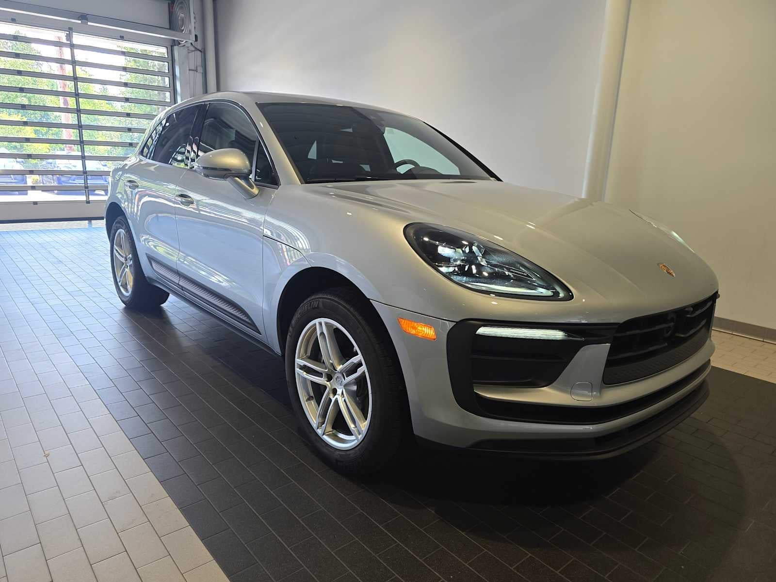 2025 Porsche Macan Macan