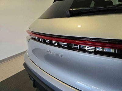 2026 Porsche Macan Macan