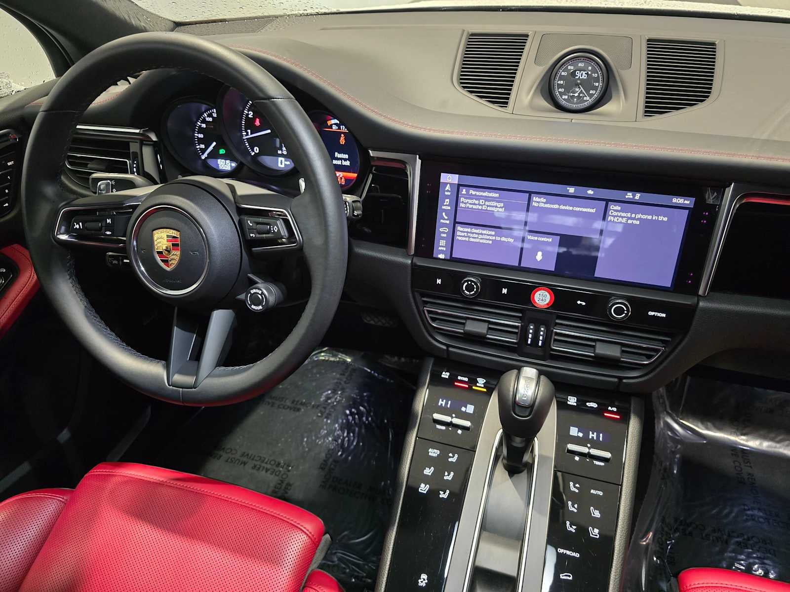 2024 Porsche Macan Base