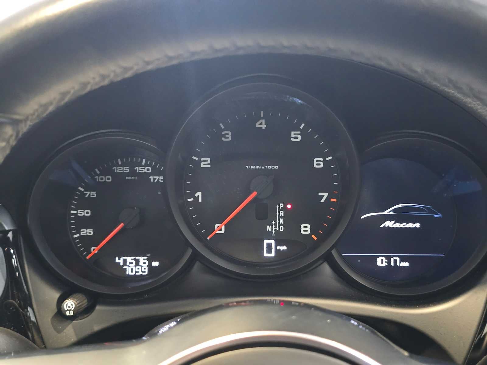 2021 Porsche Macan Macan