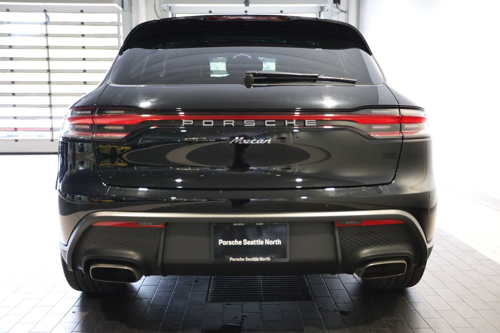 2026 Porsche Macan Macan