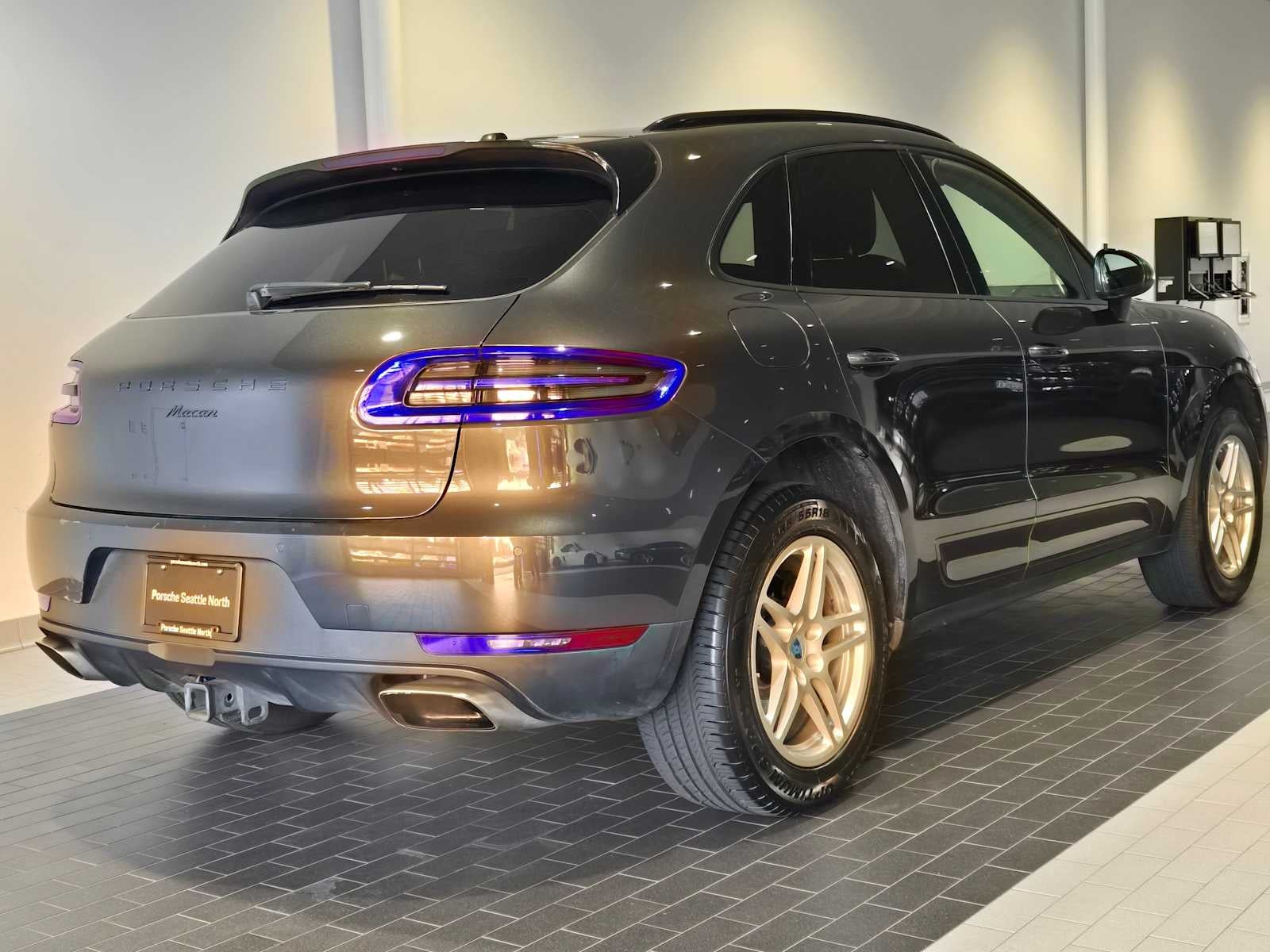 2018 Porsche Macan Base