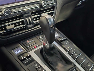 2021 Porsche Macan Base