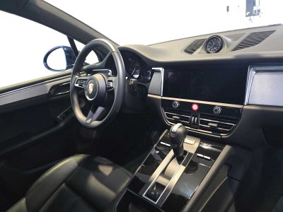 2025 Porsche Macan Macan