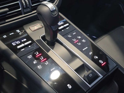 2025 Porsche Macan Macan