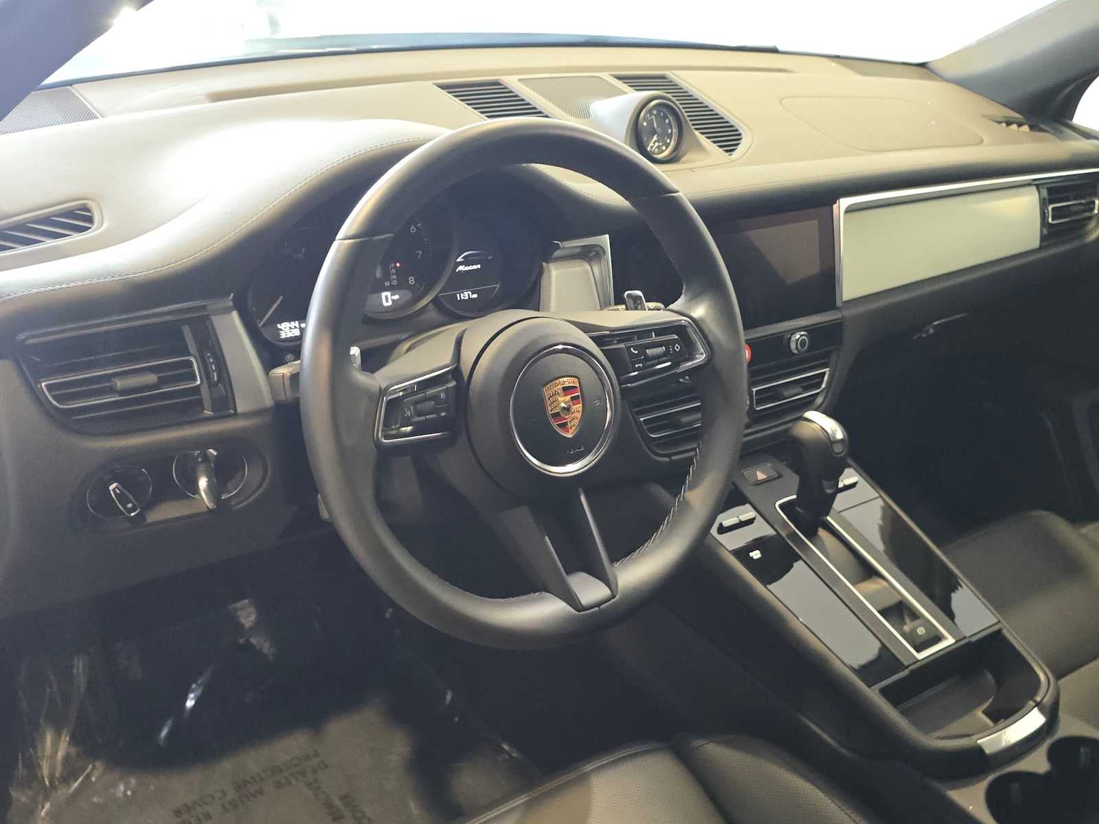 2025 Porsche Macan Macan