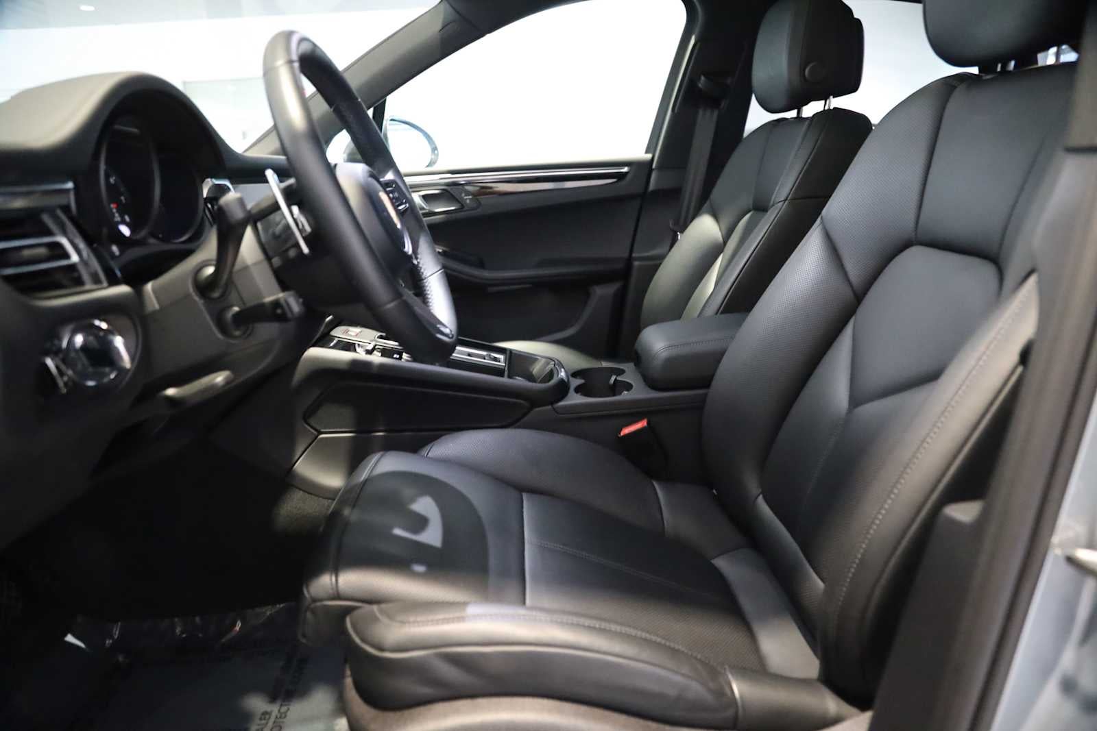 2026 Porsche Macan Macan T