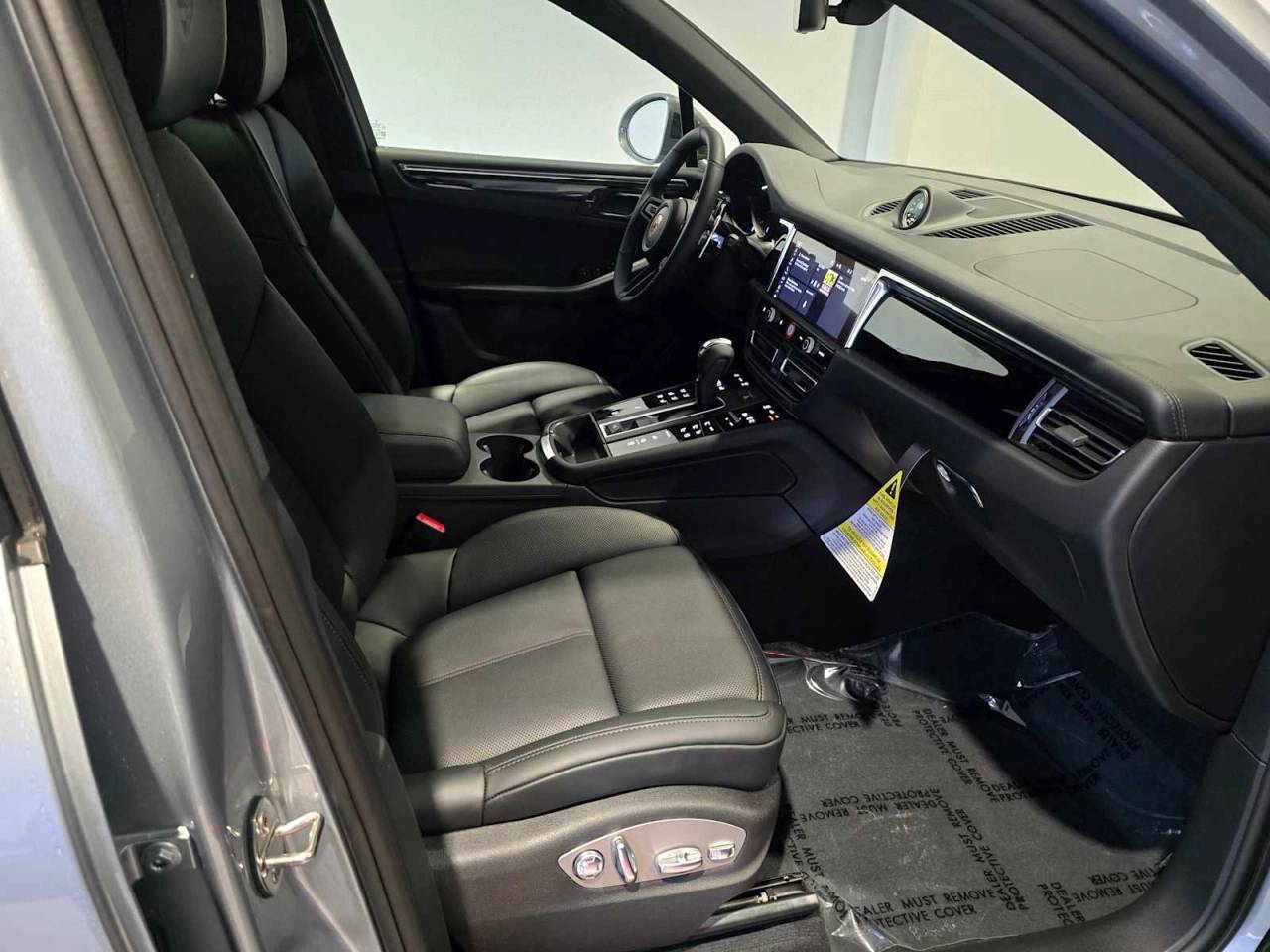 2026 Porsche Macan Macan T