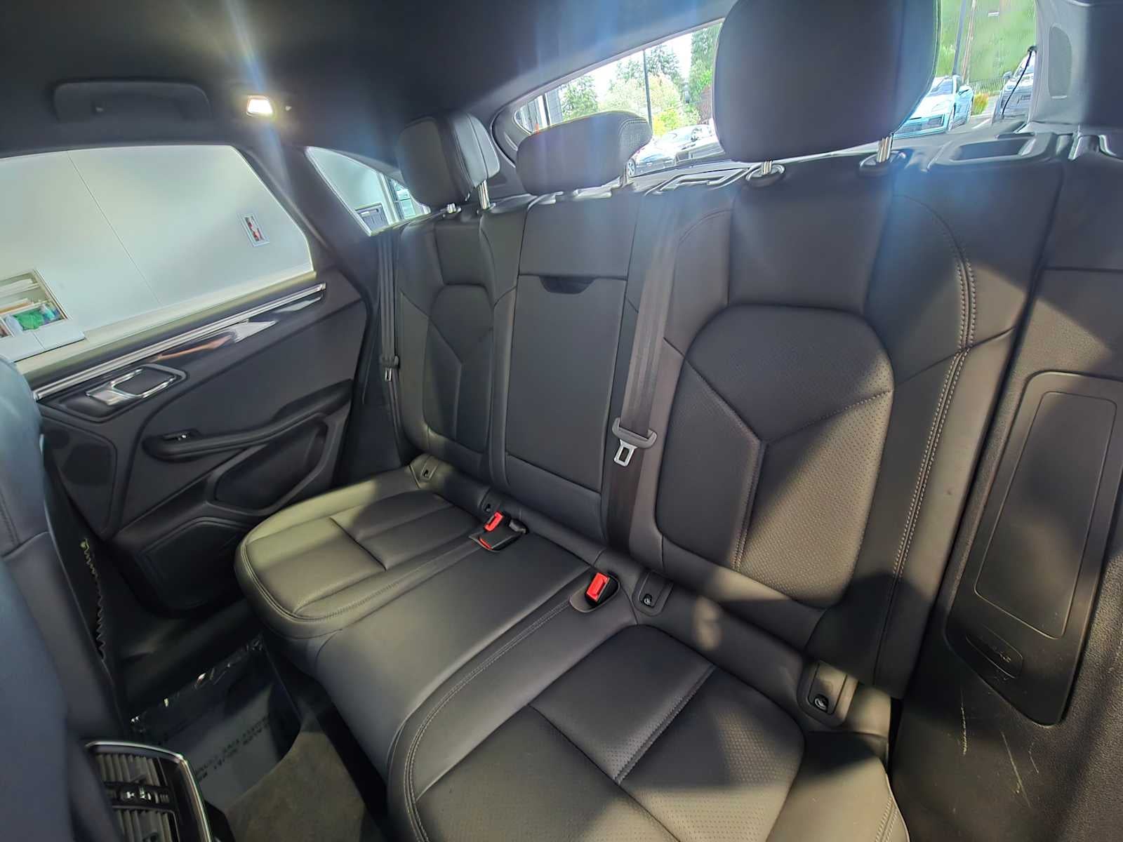 2020 Porsche Macan Macan
