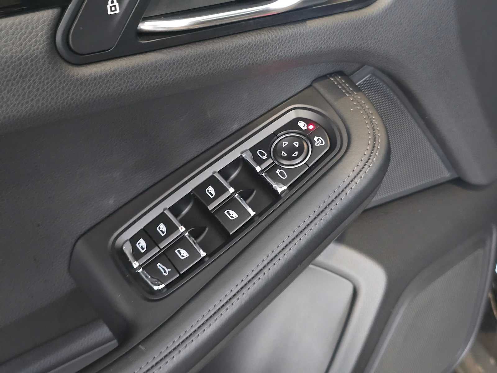 2020 Porsche Macan Macan