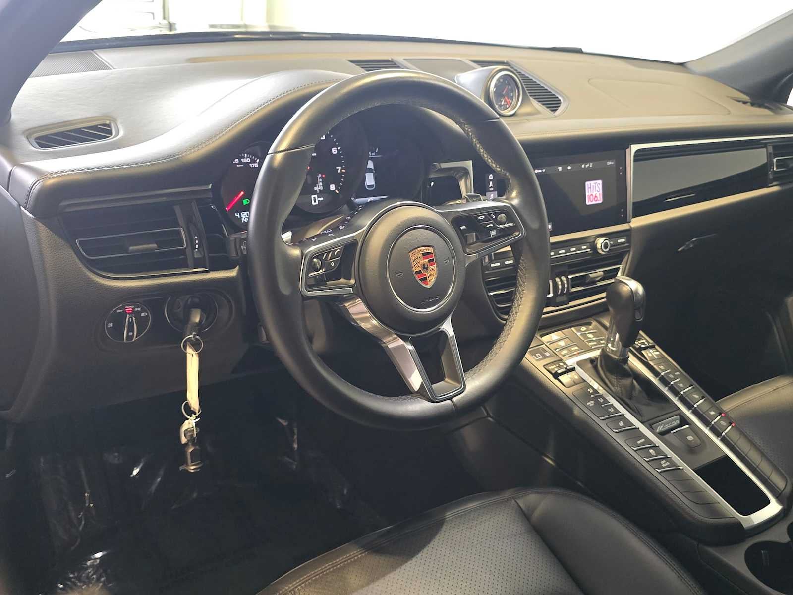 2020 Porsche Macan Macan