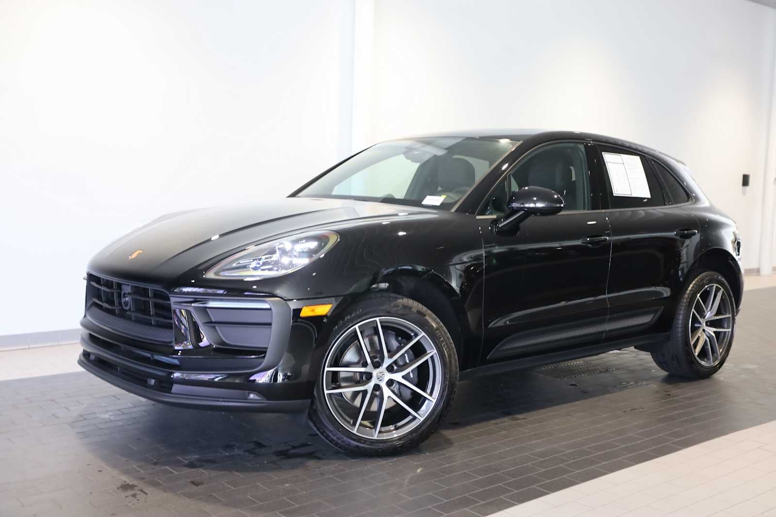 2025 Porsche Macan Macan