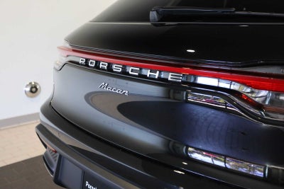 2025 Porsche Macan Macan