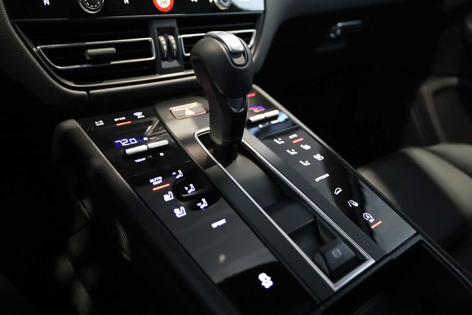 2025 Porsche Macan Macan