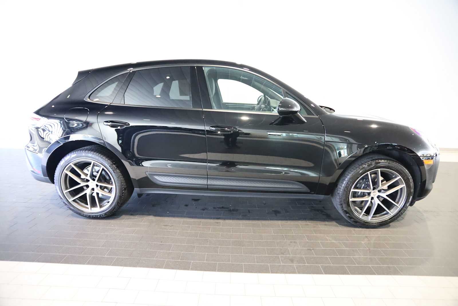 2025 Porsche Macan Macan