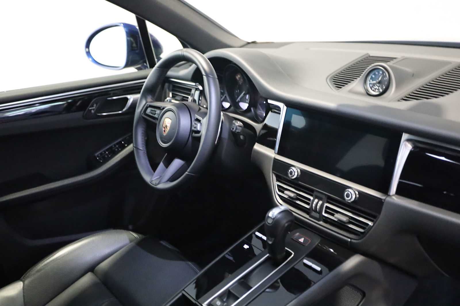2025 Porsche Macan Macan
