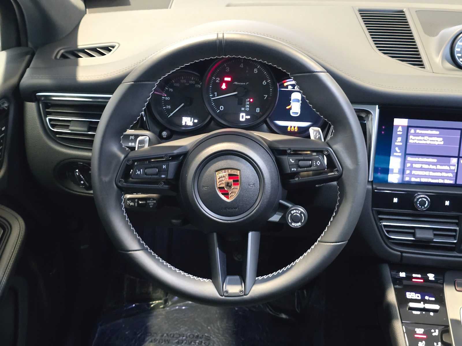 2025 Porsche Macan Macan T
