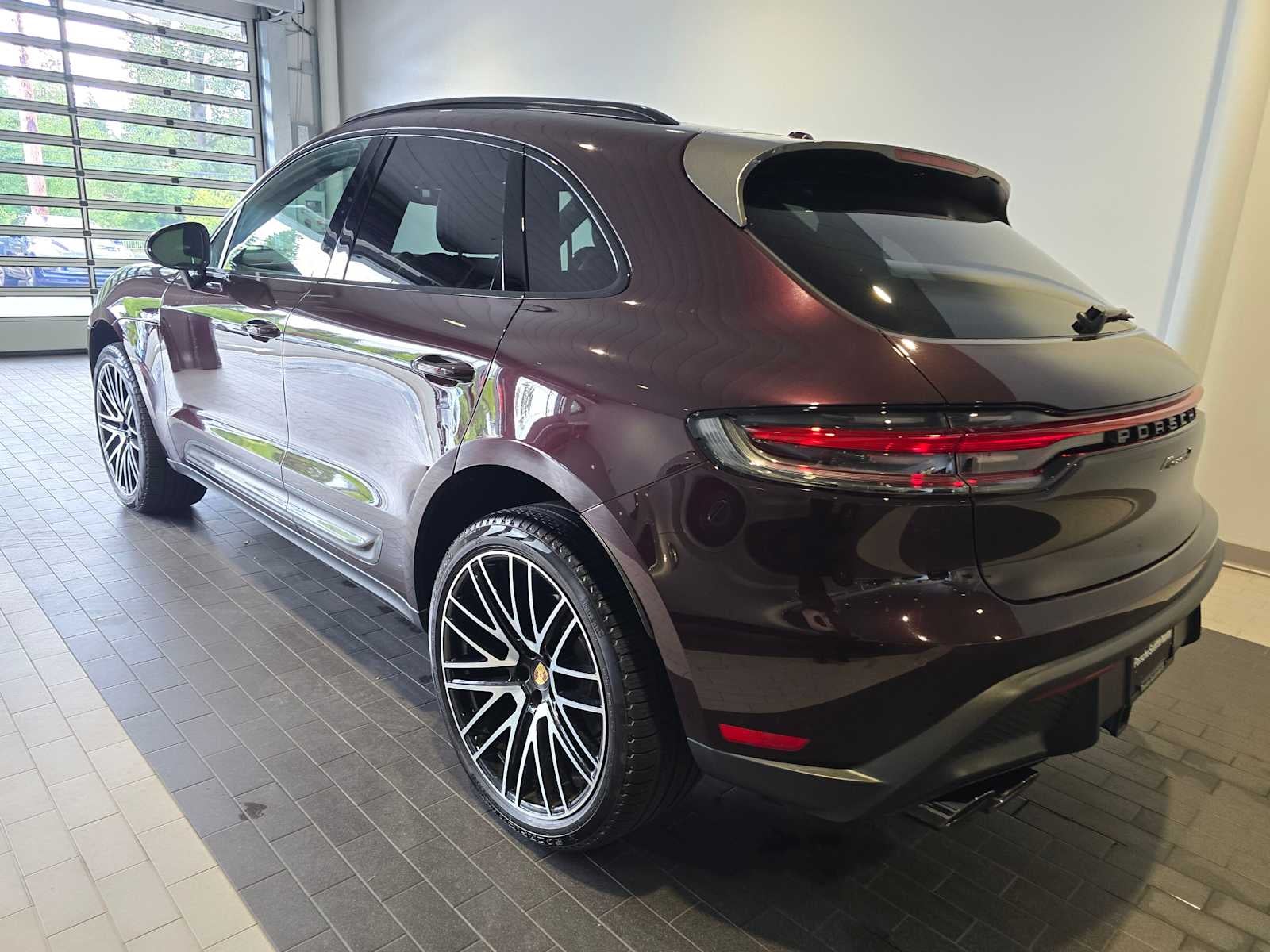 2025 Porsche Macan Macan T