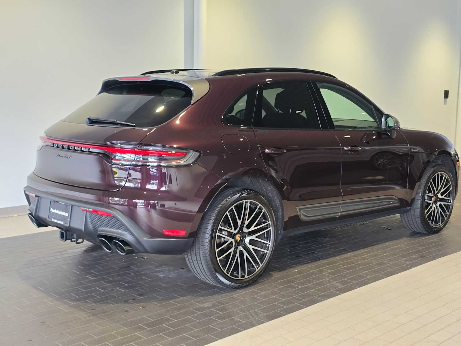 2025 Porsche Macan Macan T