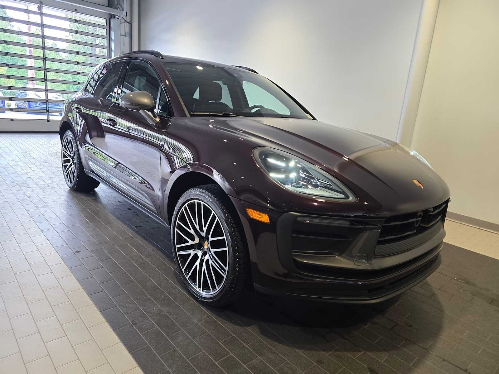 2025 Porsche Macan Macan T