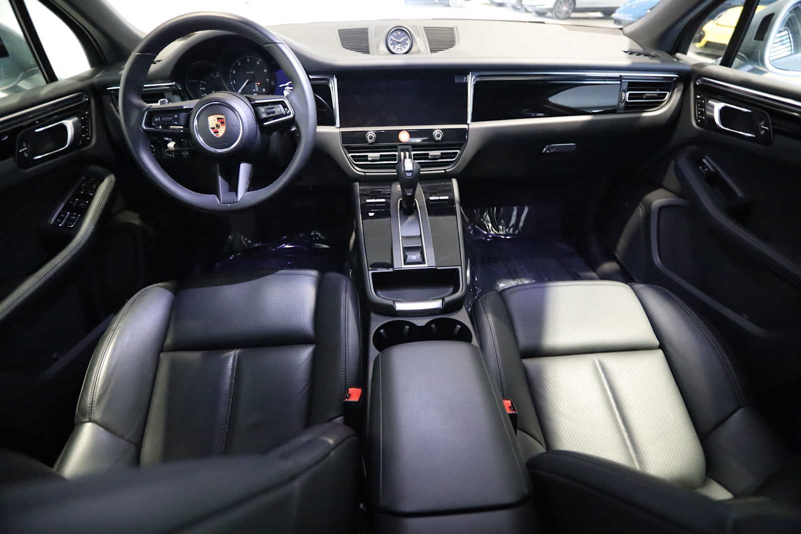 2025 Porsche Macan Macan