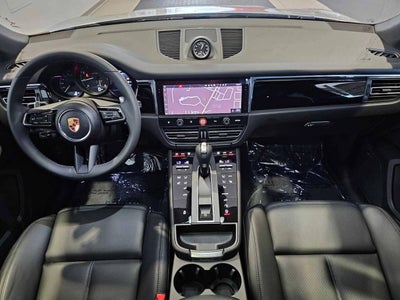 2025 Porsche Macan Macan
