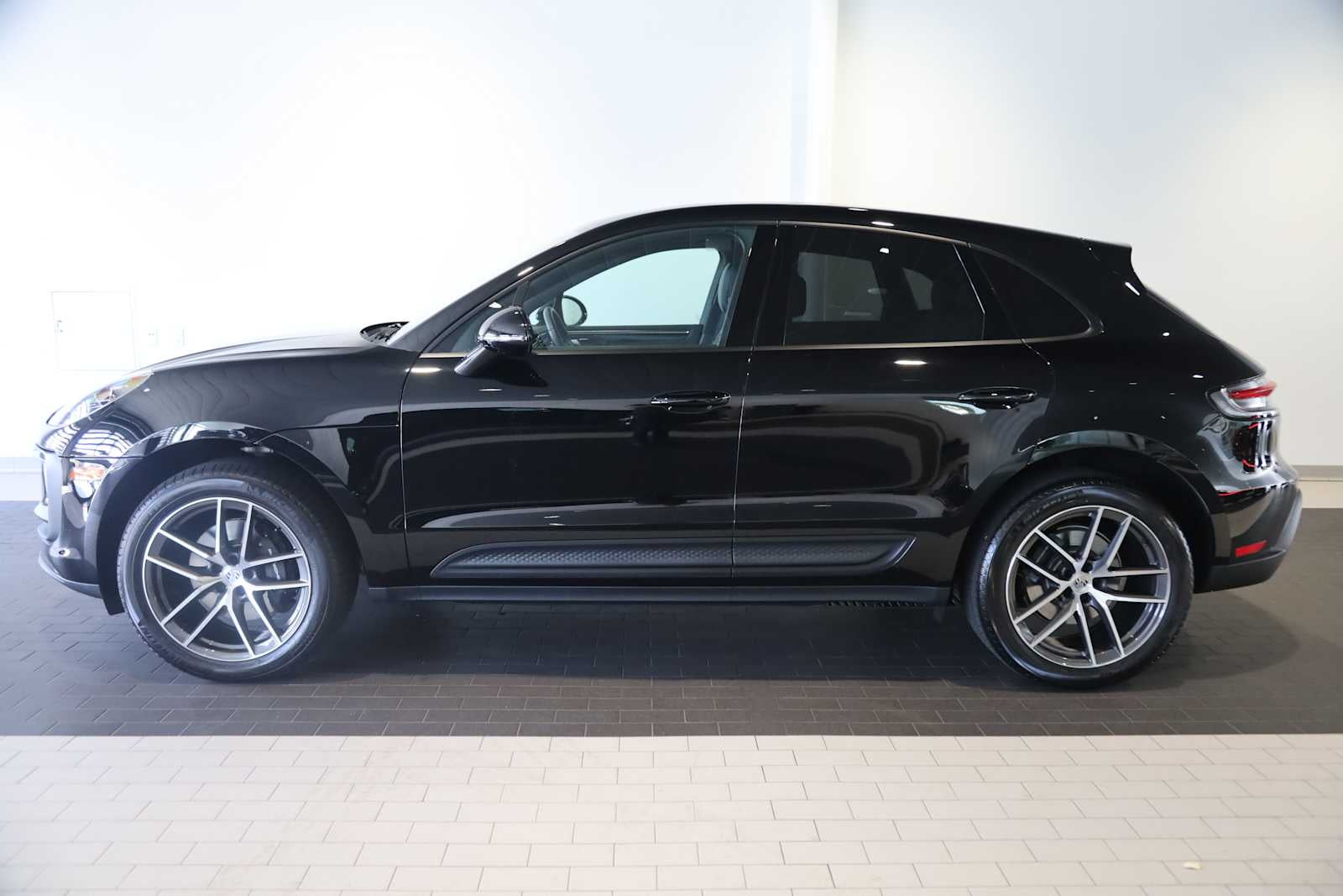 2025 Porsche Macan Macan