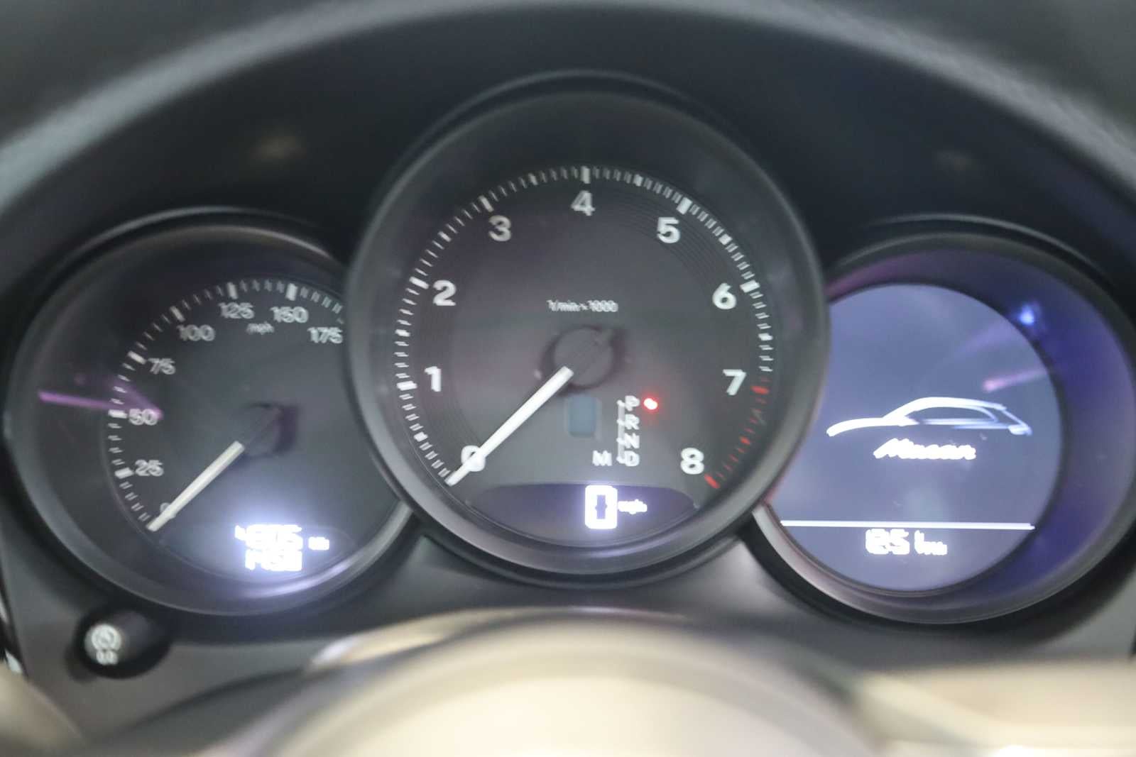 2025 Porsche Macan Macan