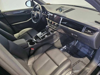 2025 Porsche Macan Macan