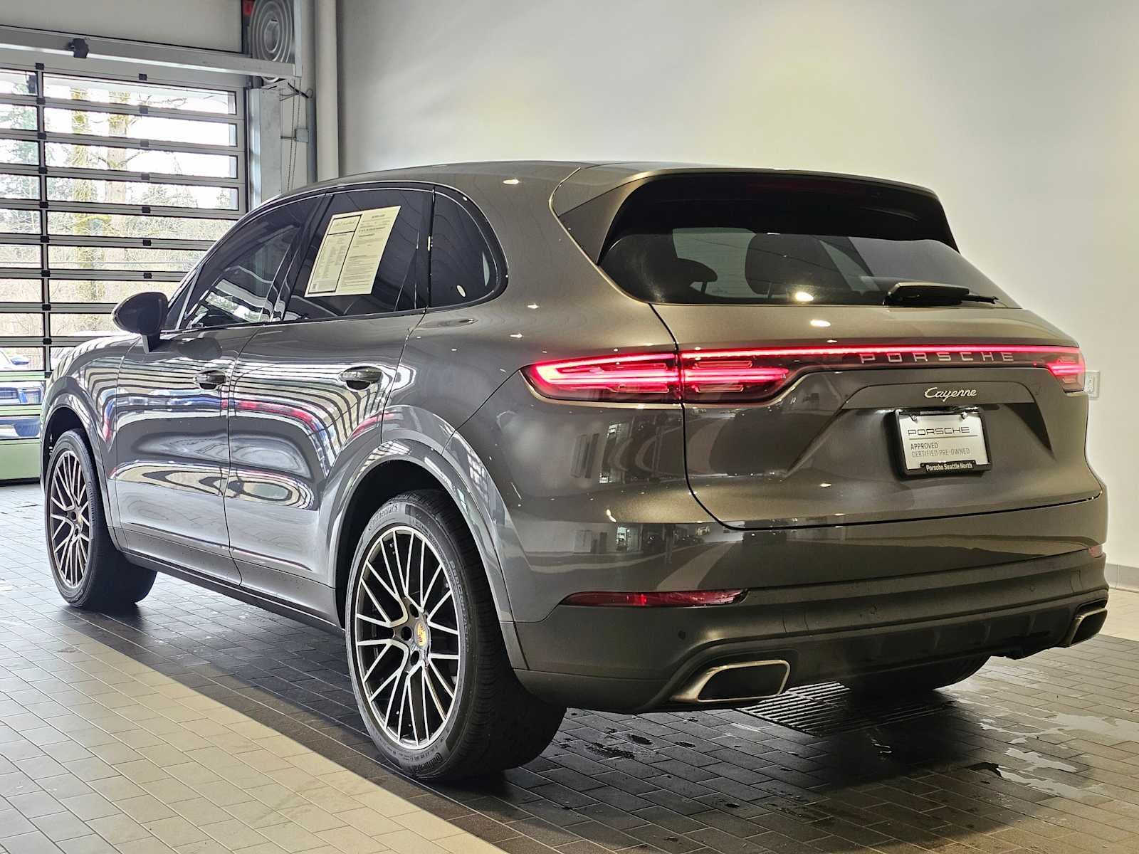 2023 Porsche Cayenne Base