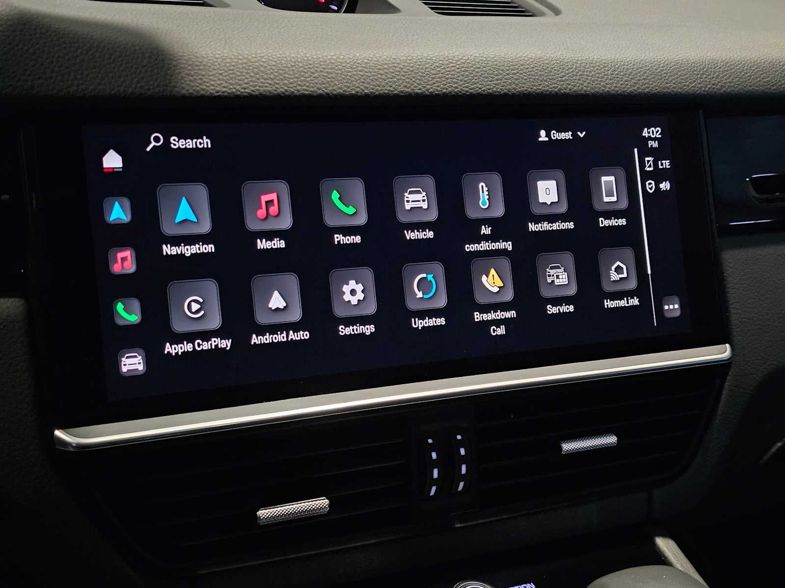 2023 Porsche Cayenne Base