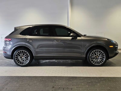 2023 Porsche Cayenne Base