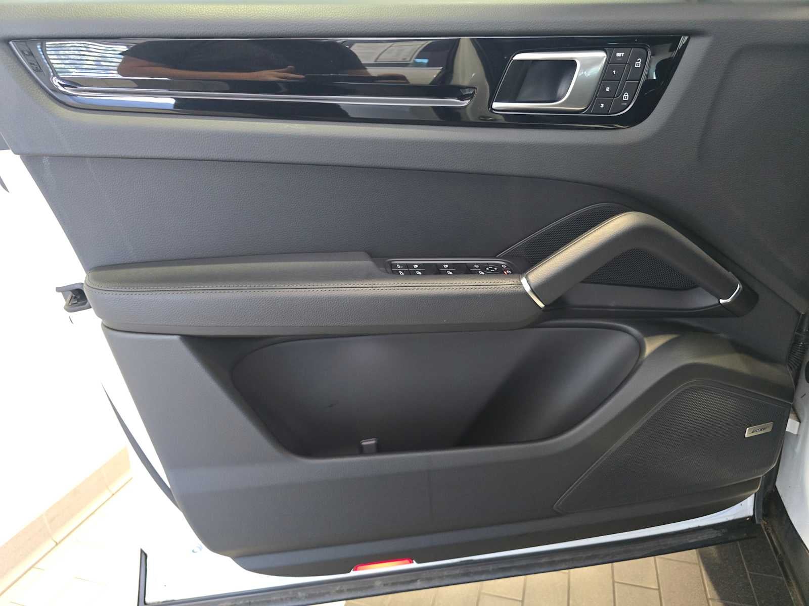 2023 Porsche Cayenne Cayenne