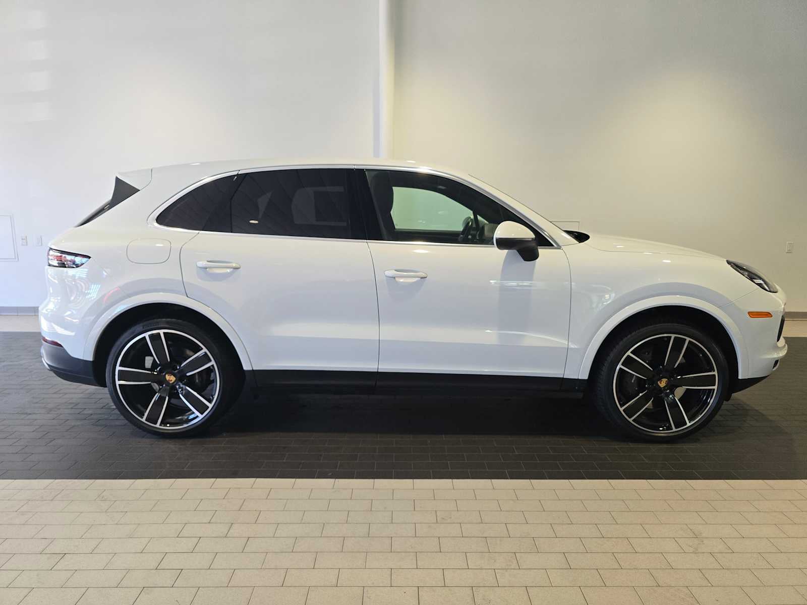 2023 Porsche Cayenne Cayenne