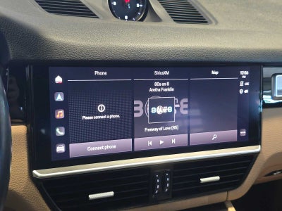 2022 Porsche Cayenne Platinum Edition