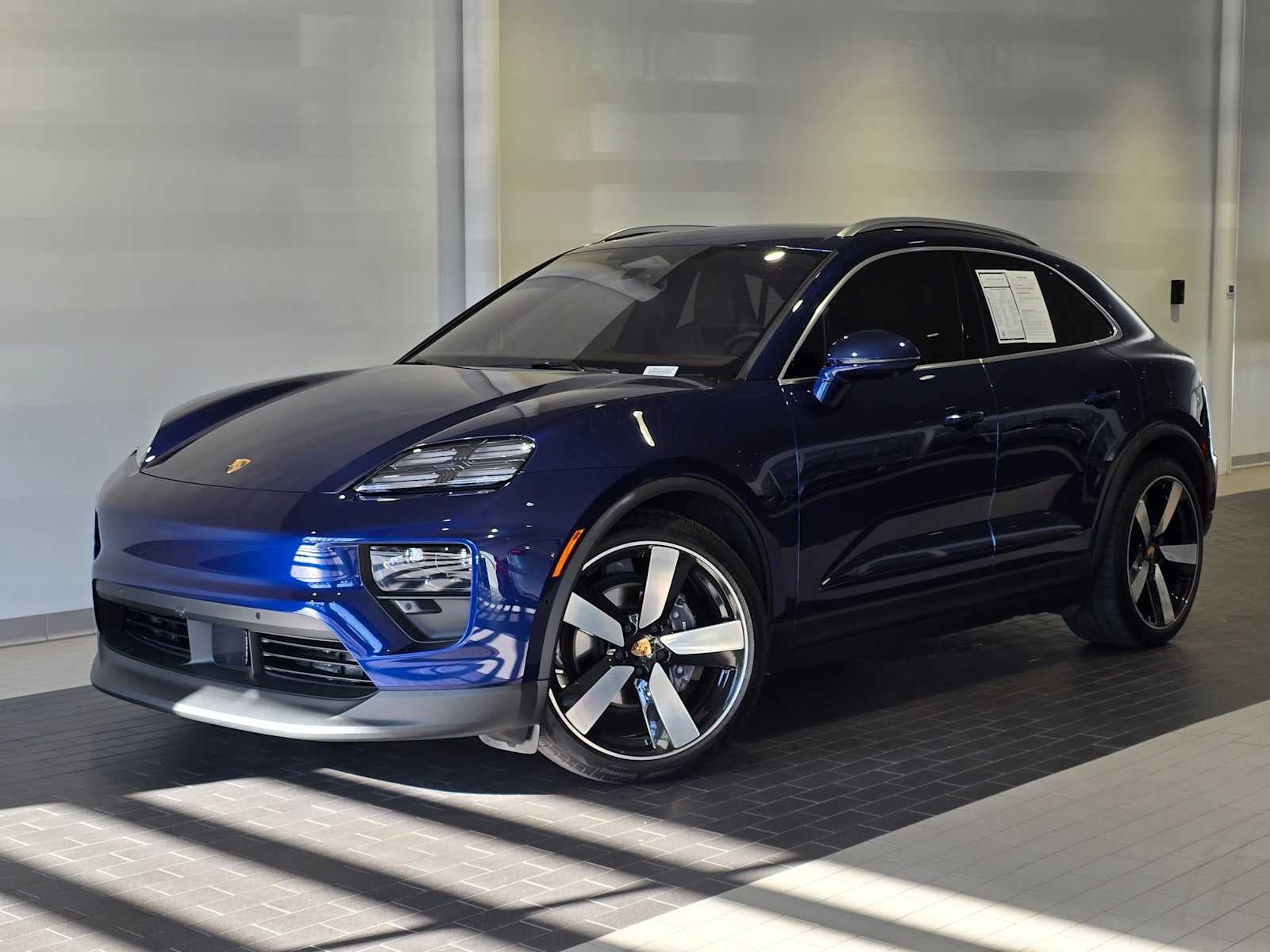 2024 Porsche Macan Electric 4