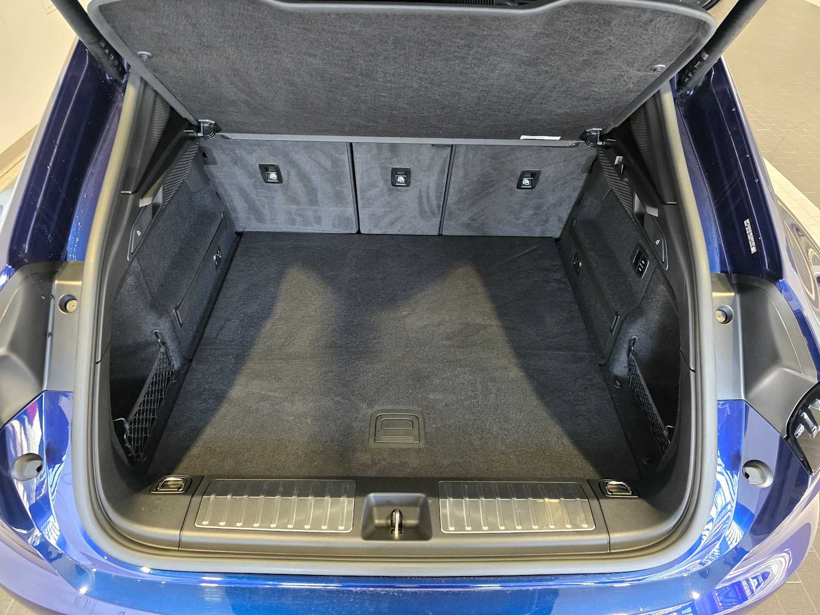 2024 Porsche Macan Electric 4