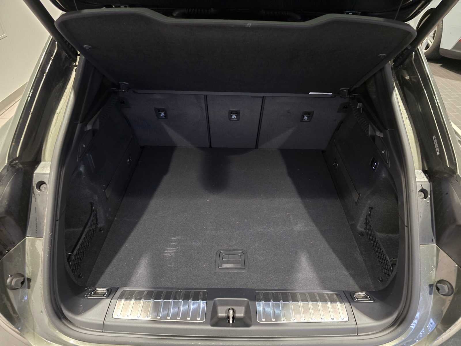 2024 Porsche Macan Electric 4