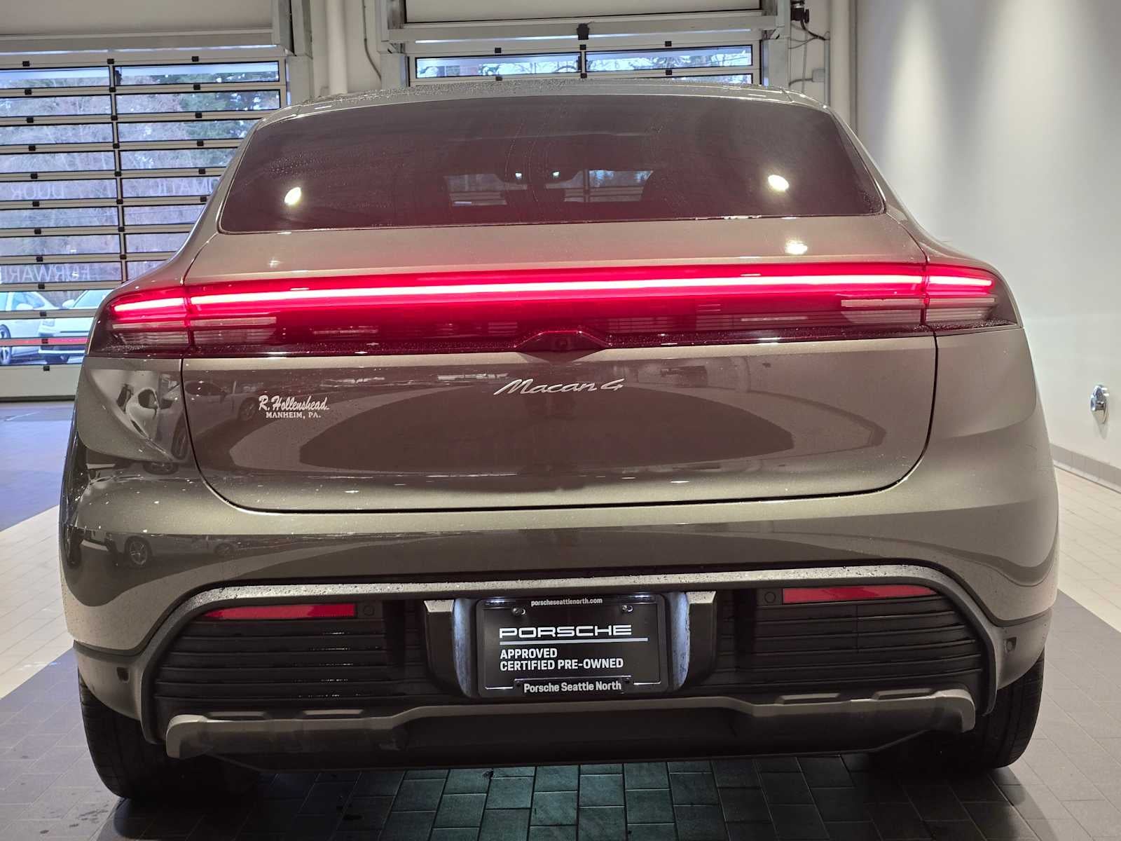 2024 Porsche Macan Electric 4