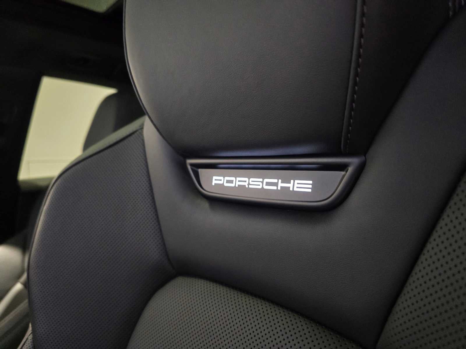 2024 Porsche Macan Electric 4