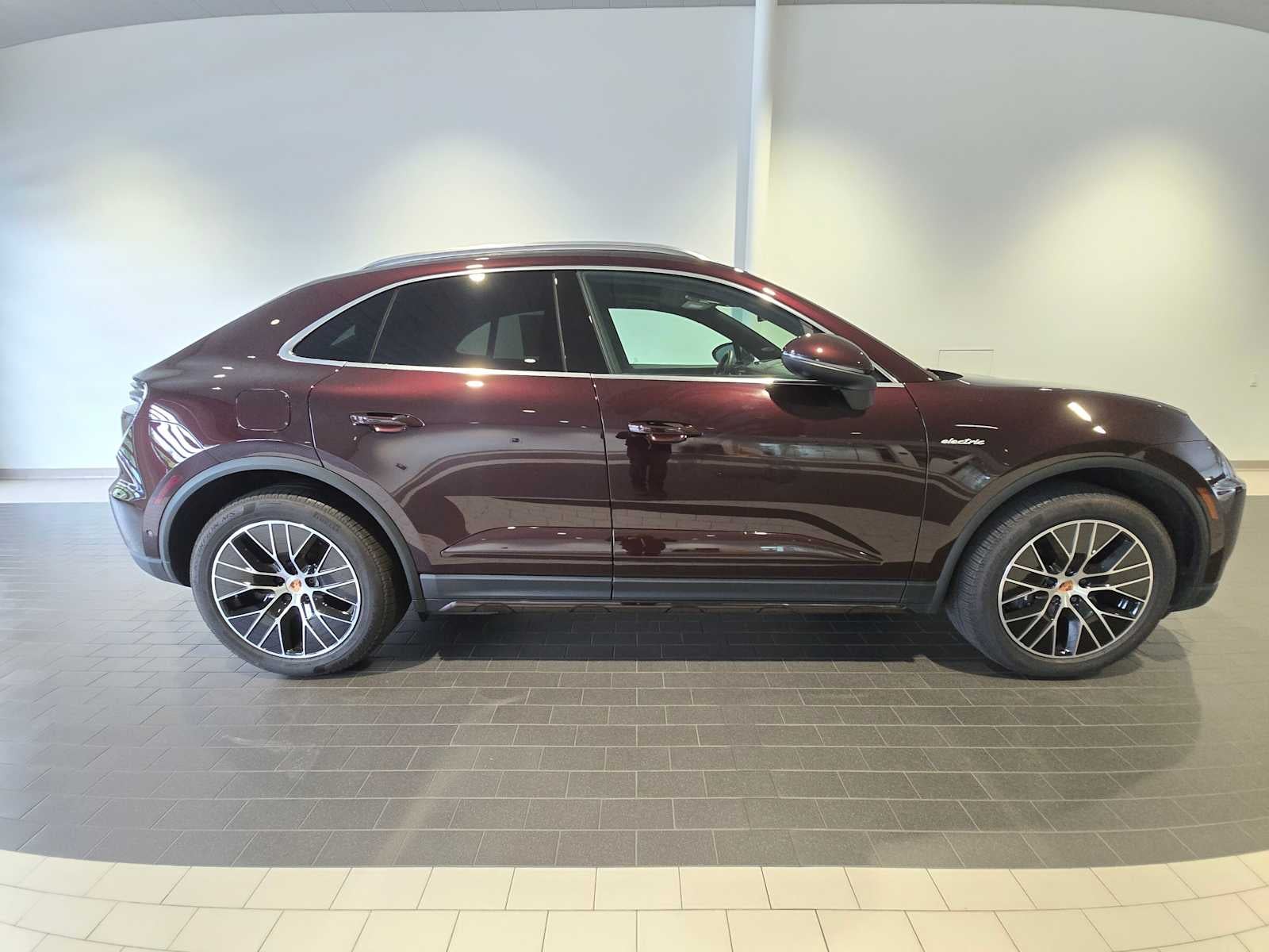 2025 Porsche Macan Macan 4 Electric