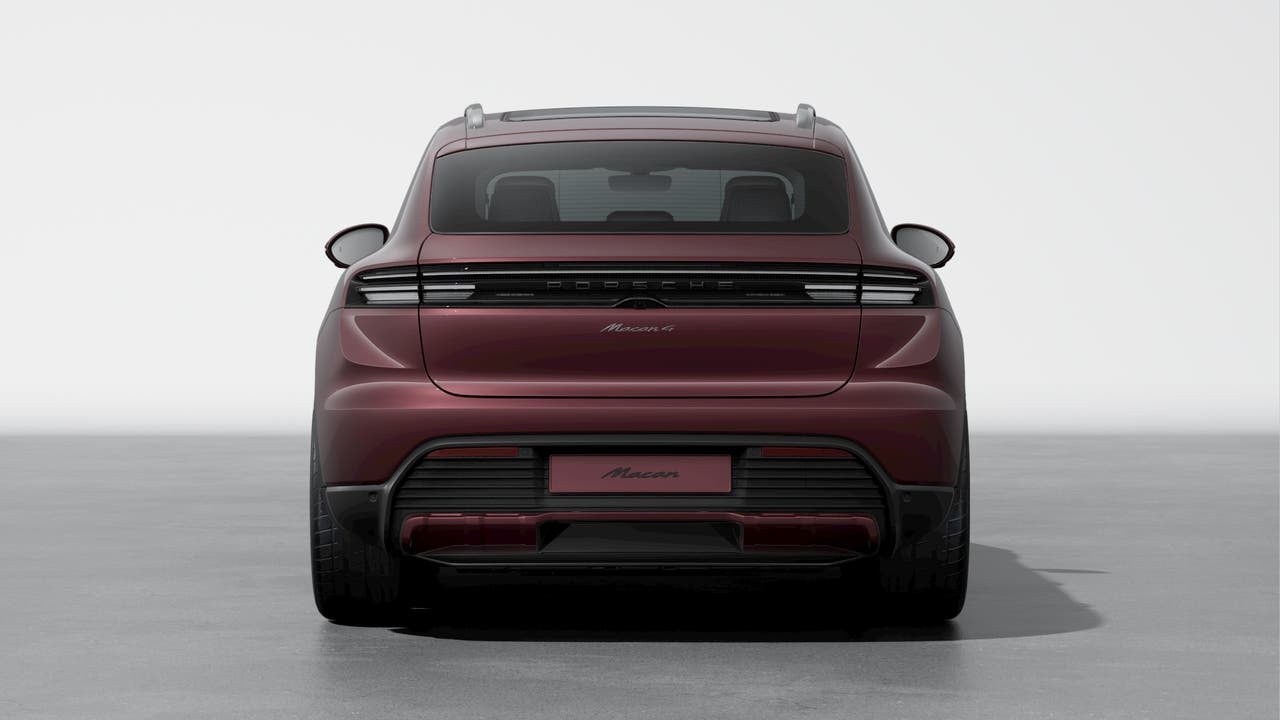 2025 Porsche Macan Electric 4