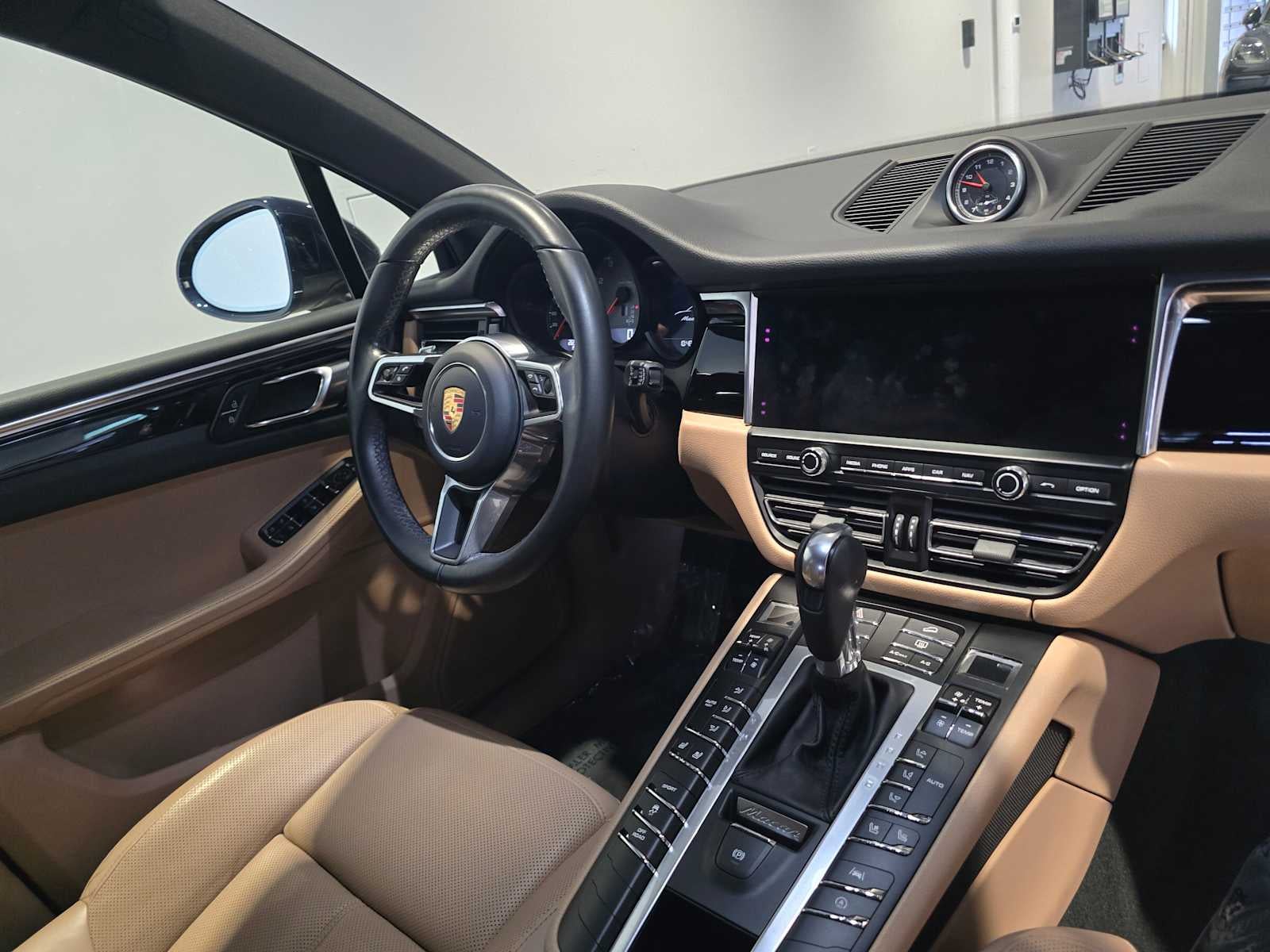 2021 Porsche Macan Macan S